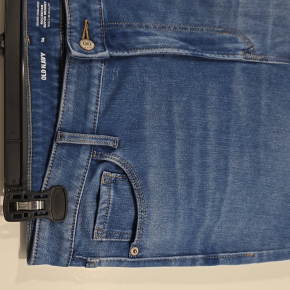 {Old Navy} Higher High-Waisted Rockstar Super-Skinny Built-in-sculpt Jeans - Picture 7 of 9